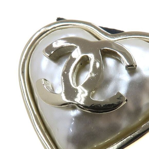 Chanel B22cearrings - Picture 4 of 8